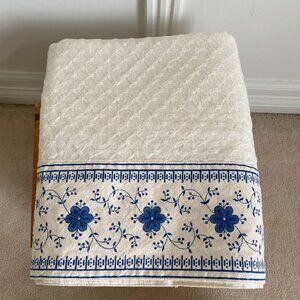 Table Cloth Blue Floral Trim